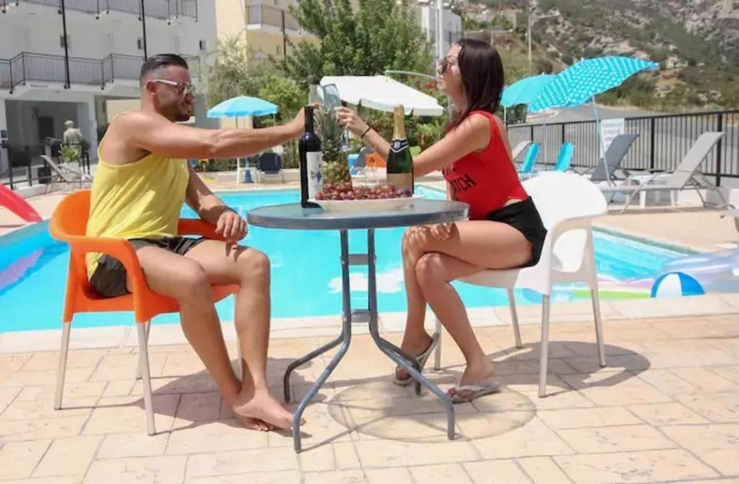 Panoramic Holidays Пейя Экстерьер фото